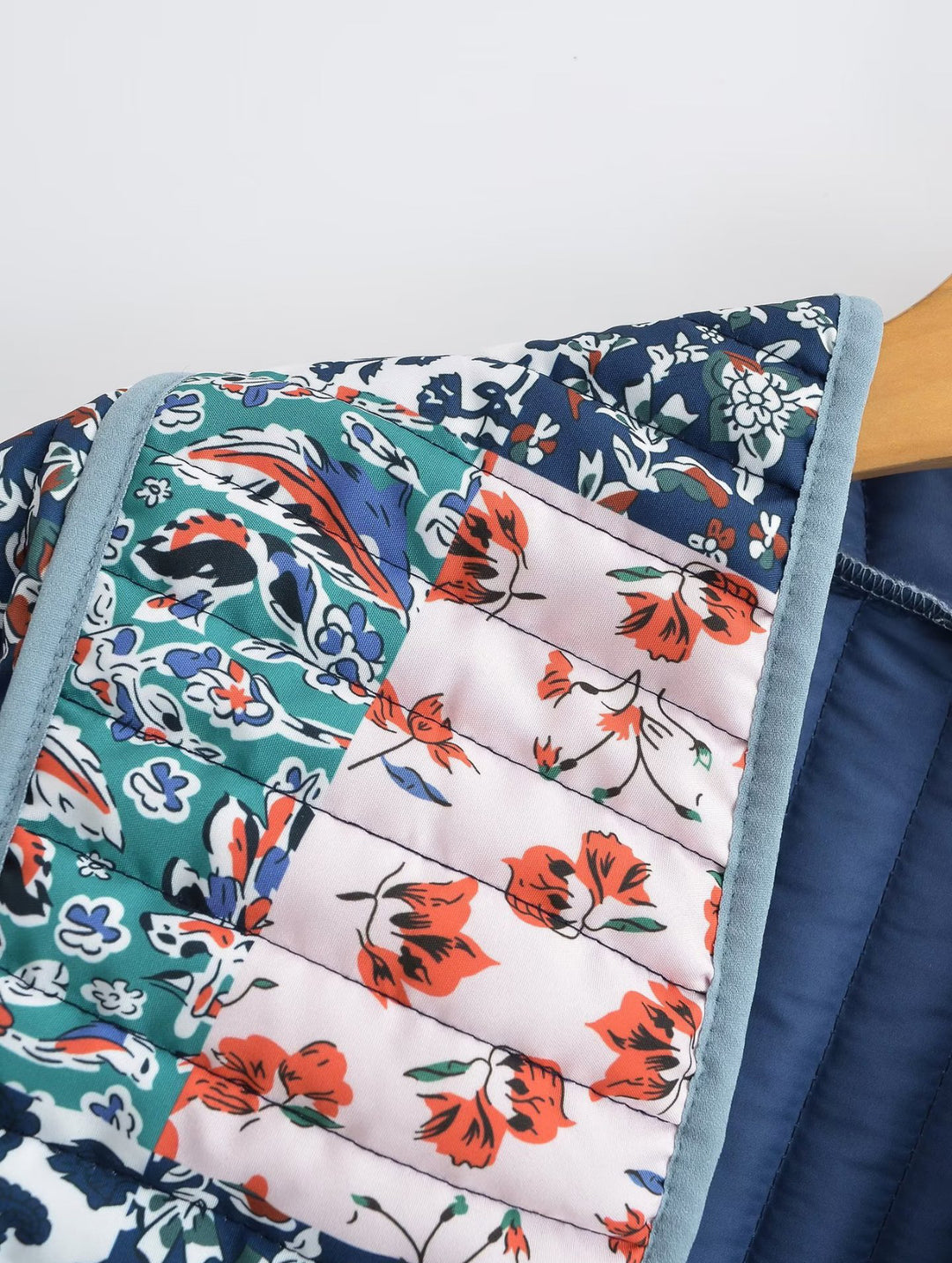 Chaqueta acolchada de patchwork boho