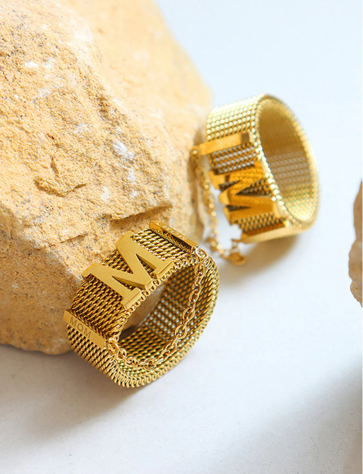 M LETTER & CHAIN DECOR RING