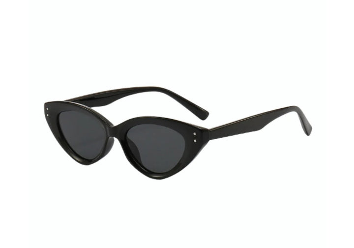 SHE'S CHIC CAT EYE SUNGLASSES