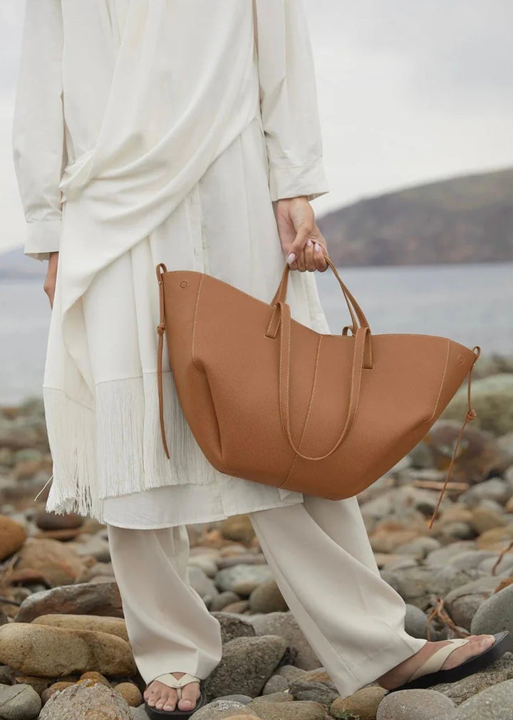 ARACELI - LARGE CAPACITY SHOULDER BAG