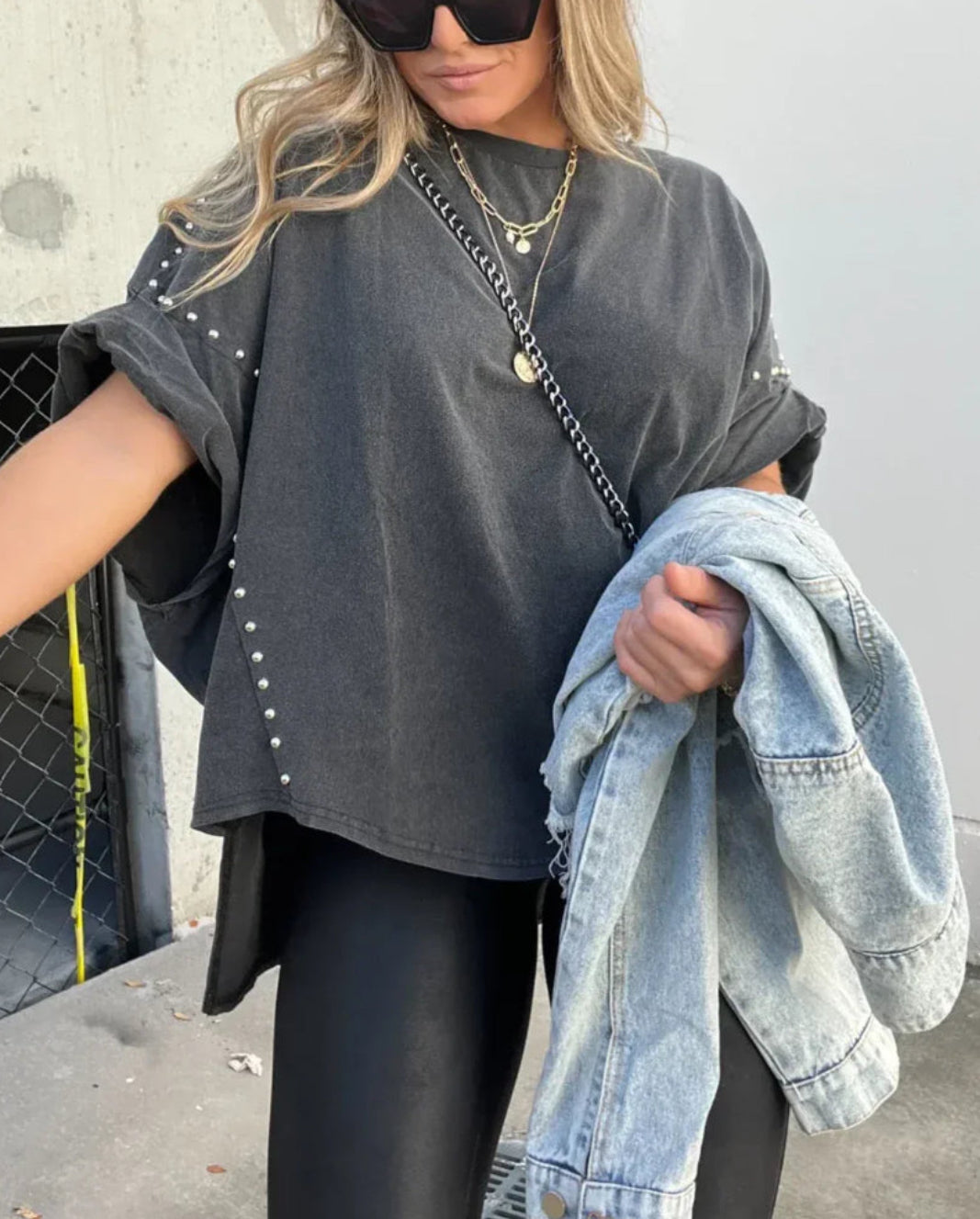 BELLA - STUDDED OVERSIZED TEE